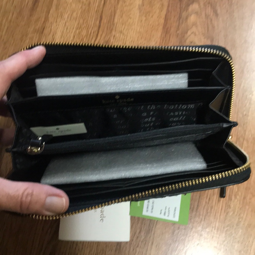 Kate Spade Miss Piggy Lacey Wallet - Picture 7 of 9